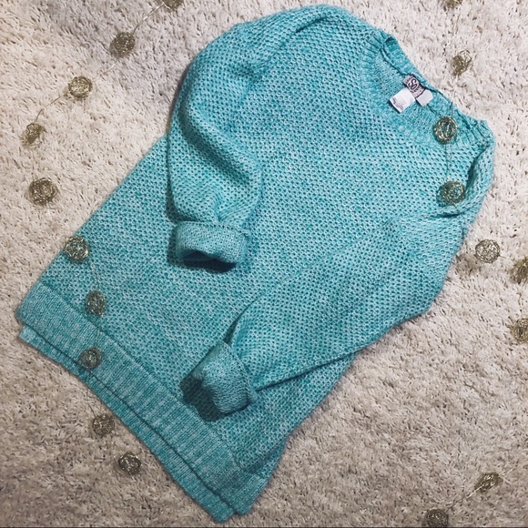 light teal sweater - Picture 2 of 5